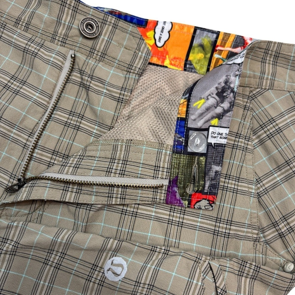Lululemon Kahuna Shorts‎ Mens 36 Tan Plaid Comic Print Lining Stretch Quick Dry